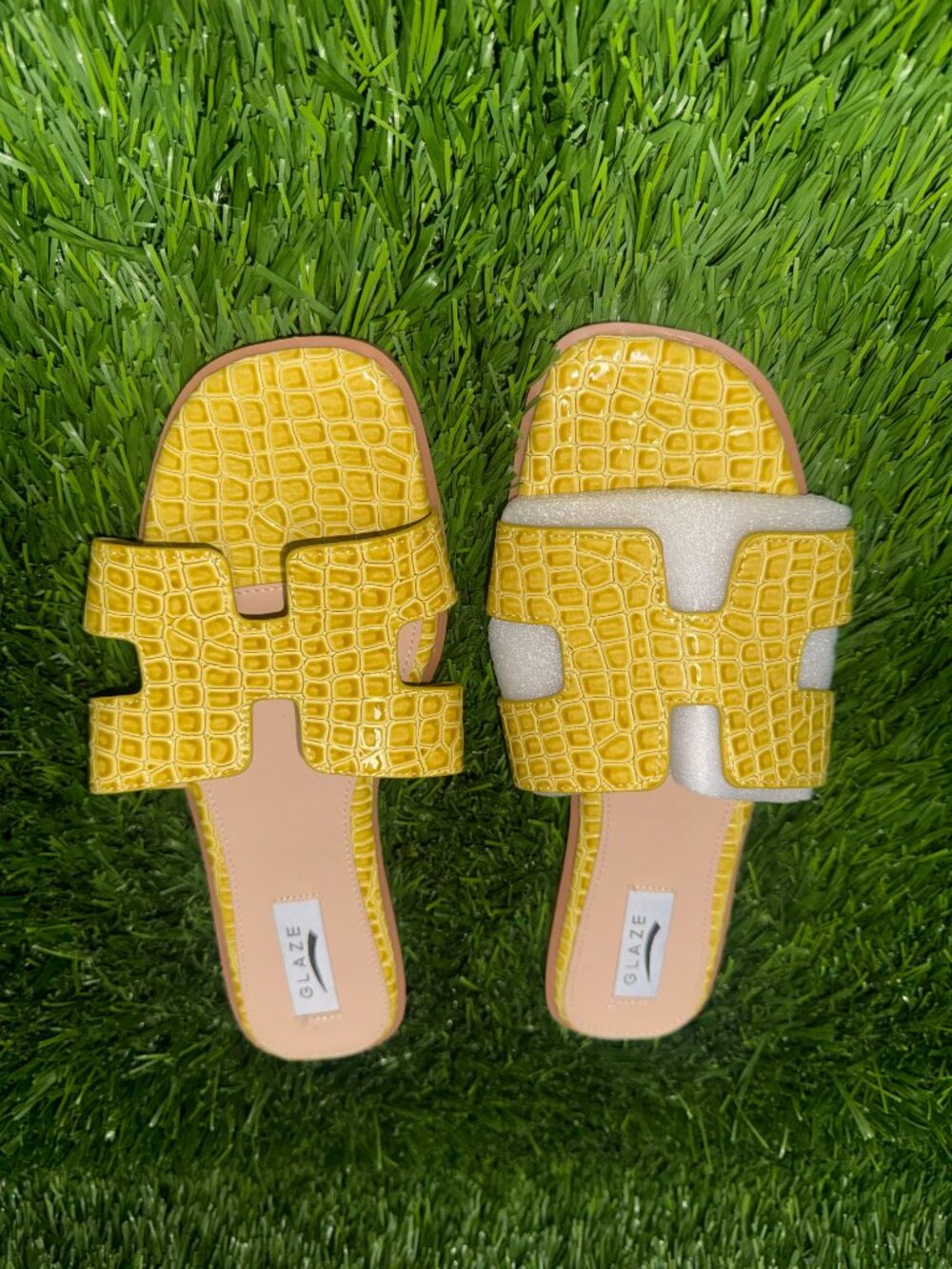 WOMANS GLAZE YELLOW SANDALS SZ 8 1/2